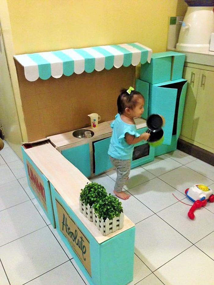 how-to-create-a-mini-cardboard-kitchen-for-you-toddler-4__700